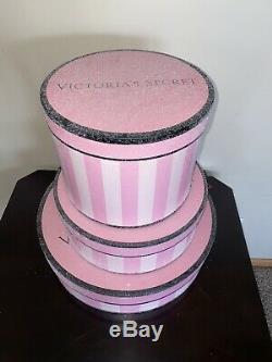 3victoria Secret Lg, M, S, Striped Hat Boxes Frosted Snow Look