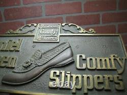 DANIEL GREEN COMFY SLIPPERS Old Store Display Advertising Sign HIGHTON BRONZE NY