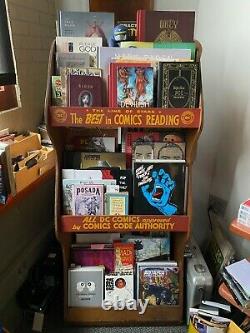 EXTREMELY RARE DC COMIC BOOK STAND Advertising News Stand Display Rack Sign