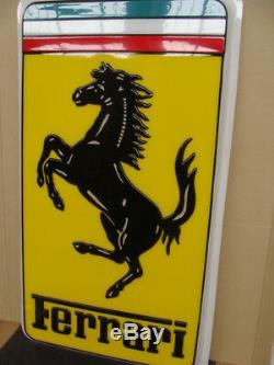 Insegna Ferrari Cartello Usato In Materiale Plastico Old Sign