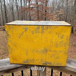 Lg Antique VICTOR SAFETY MATCHES Tin Shipping Country Store Advertising Sign Box