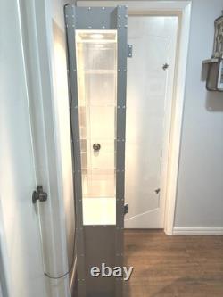 Oakley Vintage 2004 Single Eyewear Display Tower