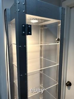 Oakley Vintage 2004 Single Eyewear Display Tower
