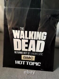 The Walking Dead Hot Topic Advertising Display Store Sign Board corrugated RARE