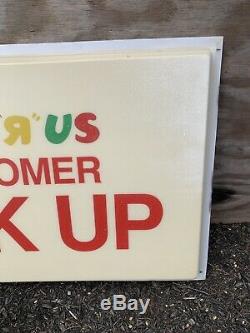 Toys R Us Customer Pick Up Building Sign