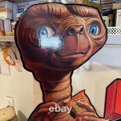 Vtg 1982 33 E. T. Movie Reese's Promo T-Shirt Poster Store Standee Display Sign