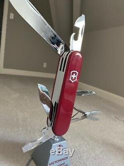 Vtg Victorinox SWISS ARMY Knife Big Store Motorized Moving Display Sign Works