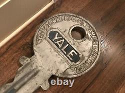 Yale 32 Big Metal Key Store Display Locksmith Sign Hanging Mount Stamford Conn